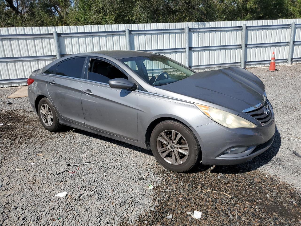 2013 HYUNDAI SONATA GLS - Image 4