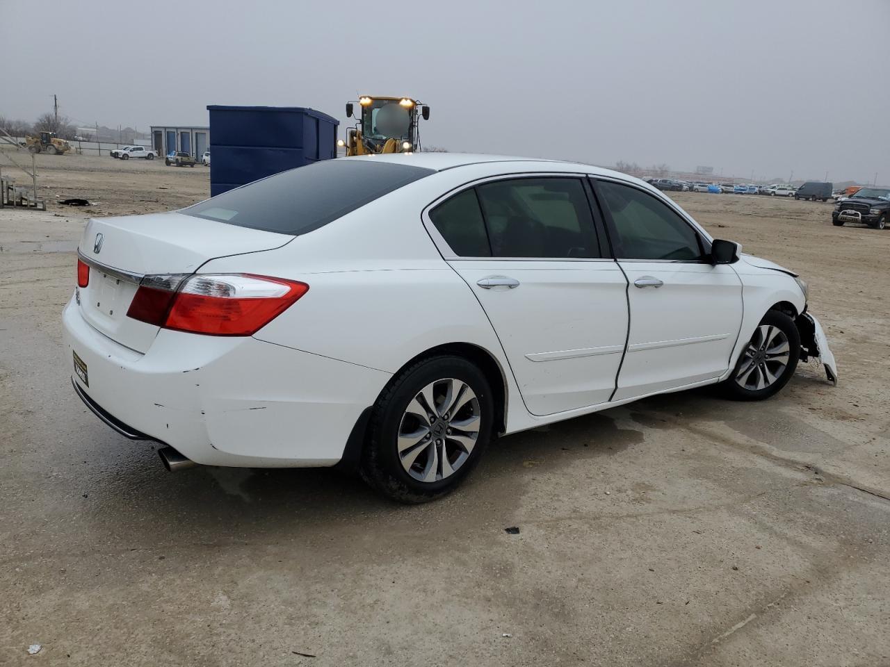 2014 HONDA ACCORD LX - Image 3