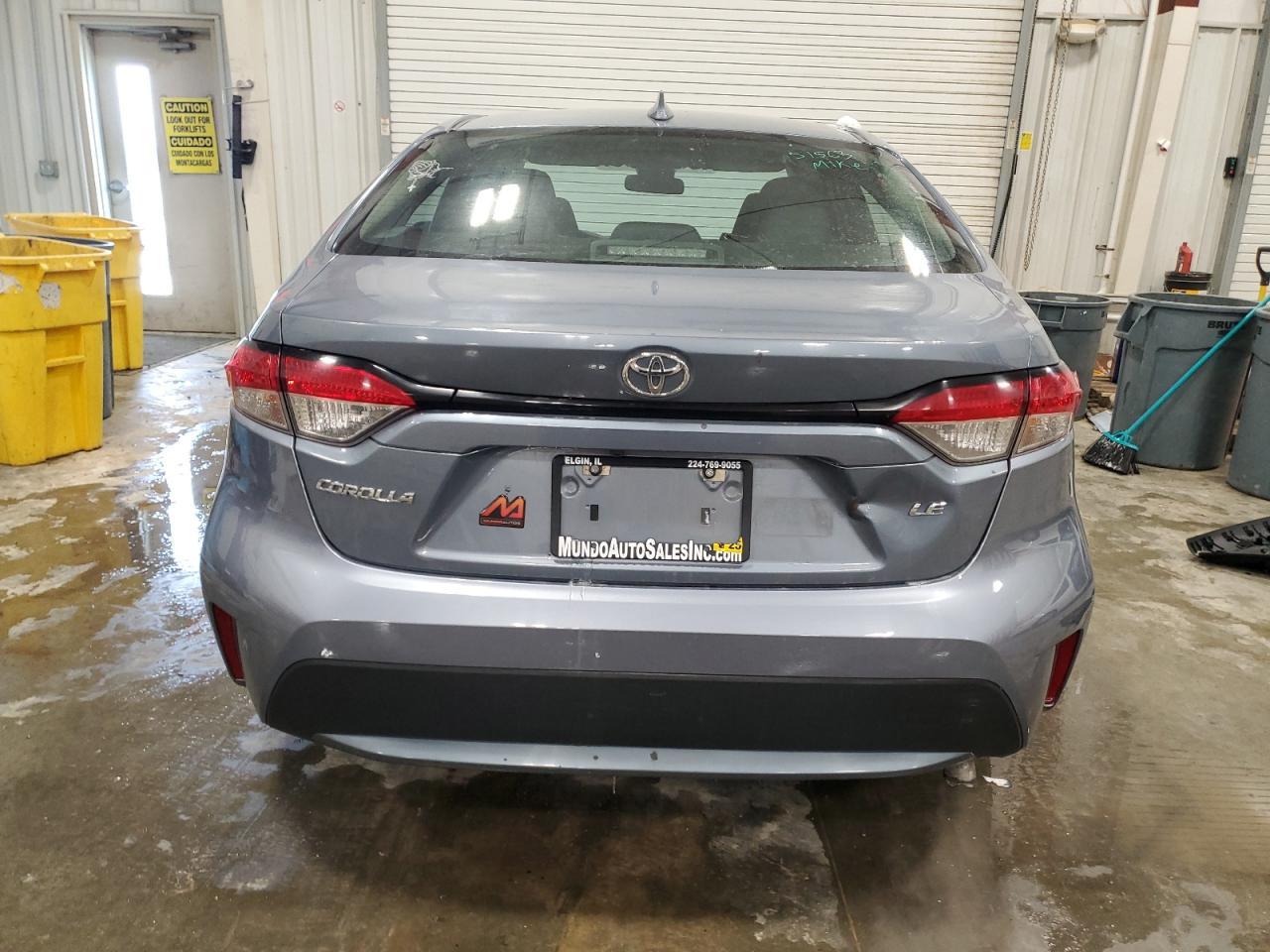 2020 TOYOTA COROLLA LE - Фото 6