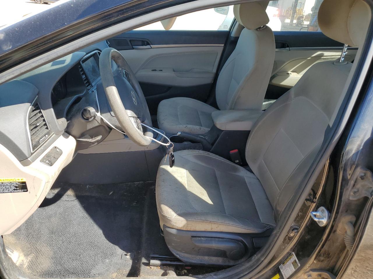 2017 HYUNDAI ELANTRA SE - Image 7