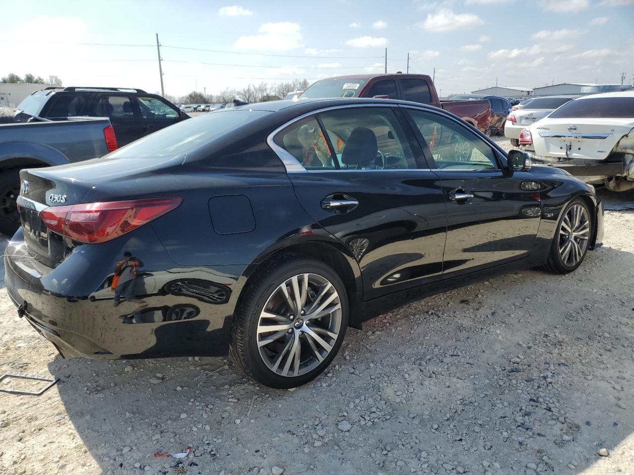 2018 INFINITI Q50 LUXE - Image 3