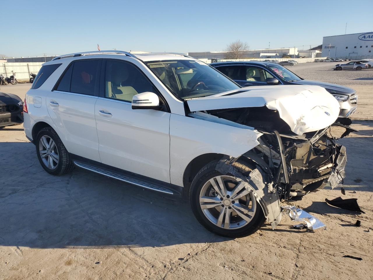 2015 MERCEDES-BENZ ML 350 4MA - Image 4
