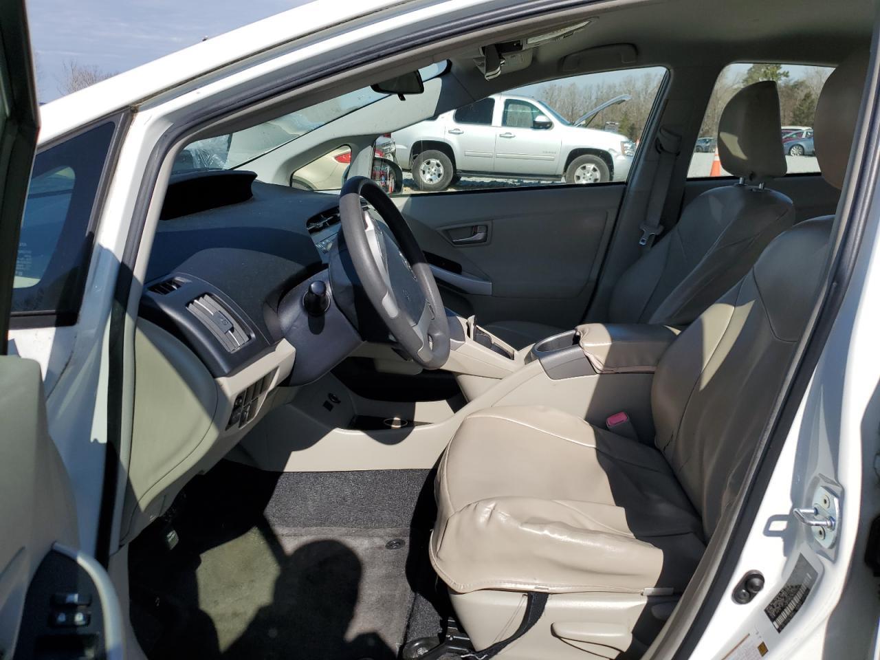 2013 TOYOTA PRIUS - Image 7