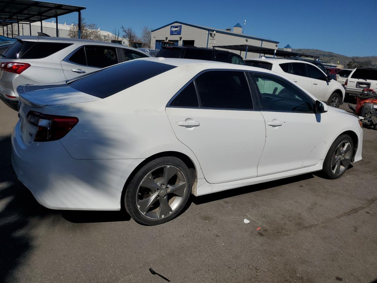 2012 TOYOTA CAMRY BASE - Фото 3