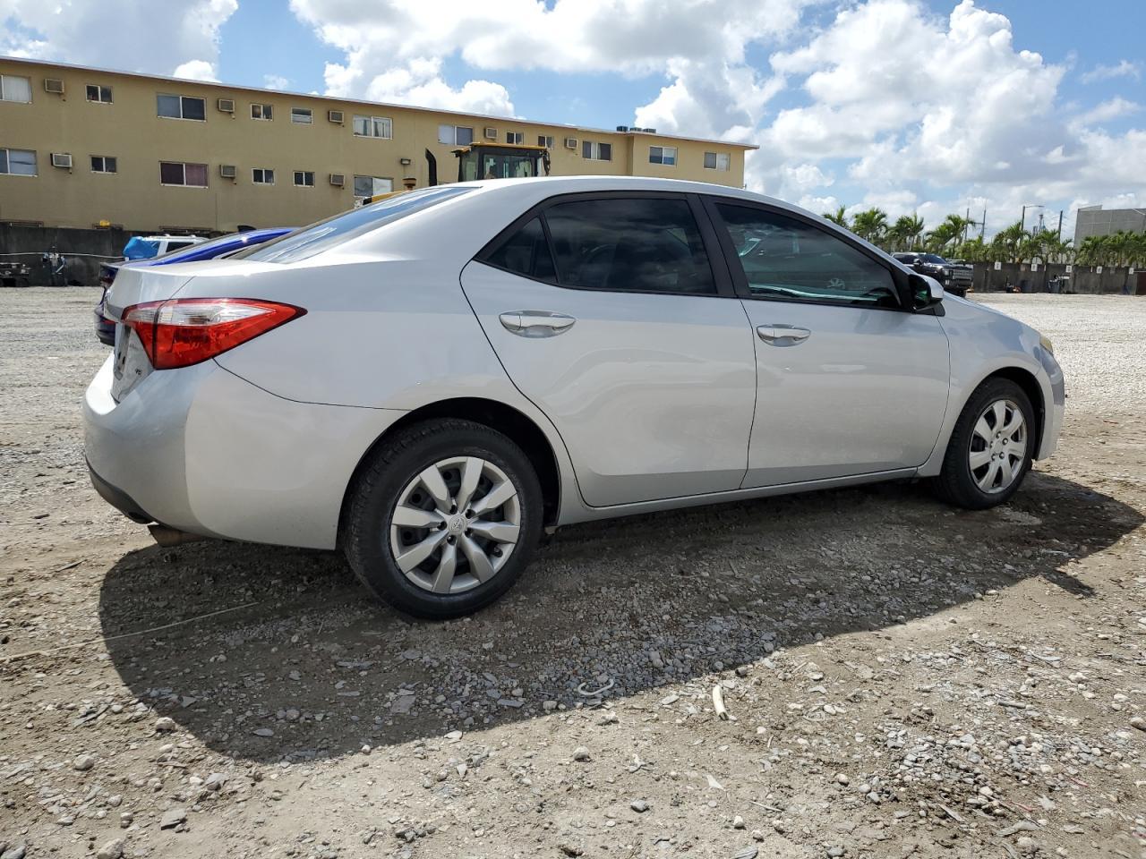 2014 TOYOTA COROLLA L - Image 3