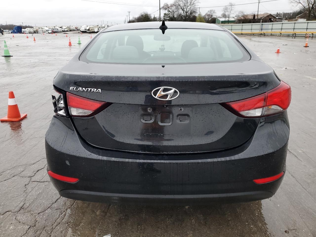 2015 HYUNDAI ELANTRA SE - Image 6