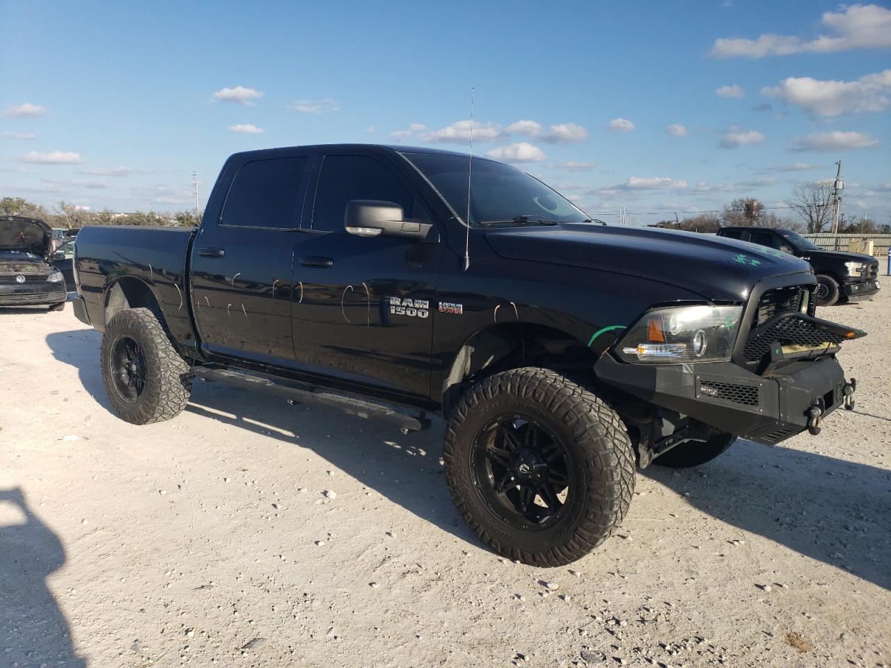 2015 RAM 1500 SLT - Image 4