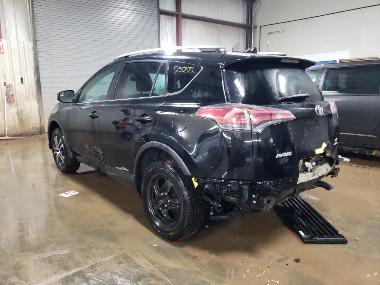 2016 TOYOTA RAV4 LE - Фото 2