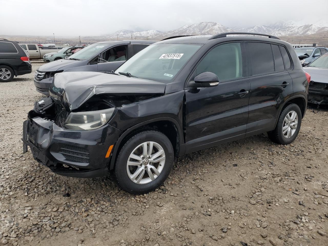 2015 VOLKSWAGEN TIGUAN S