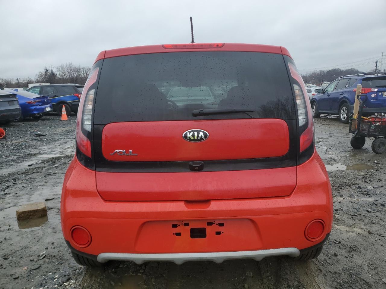 2019 KIA SOUL + - Image 6