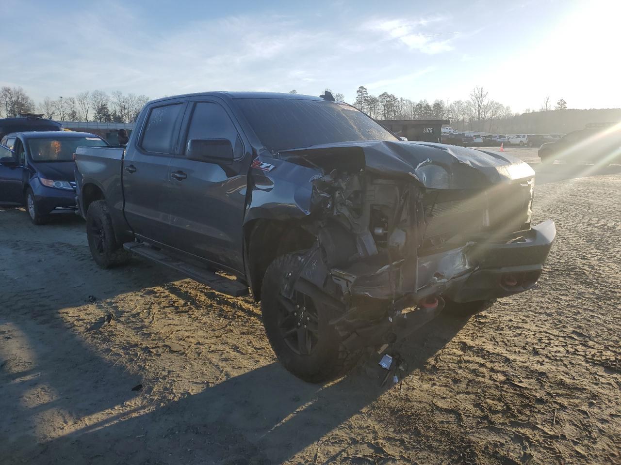 2019 CHEVROLET SILVERADO - Фото 4