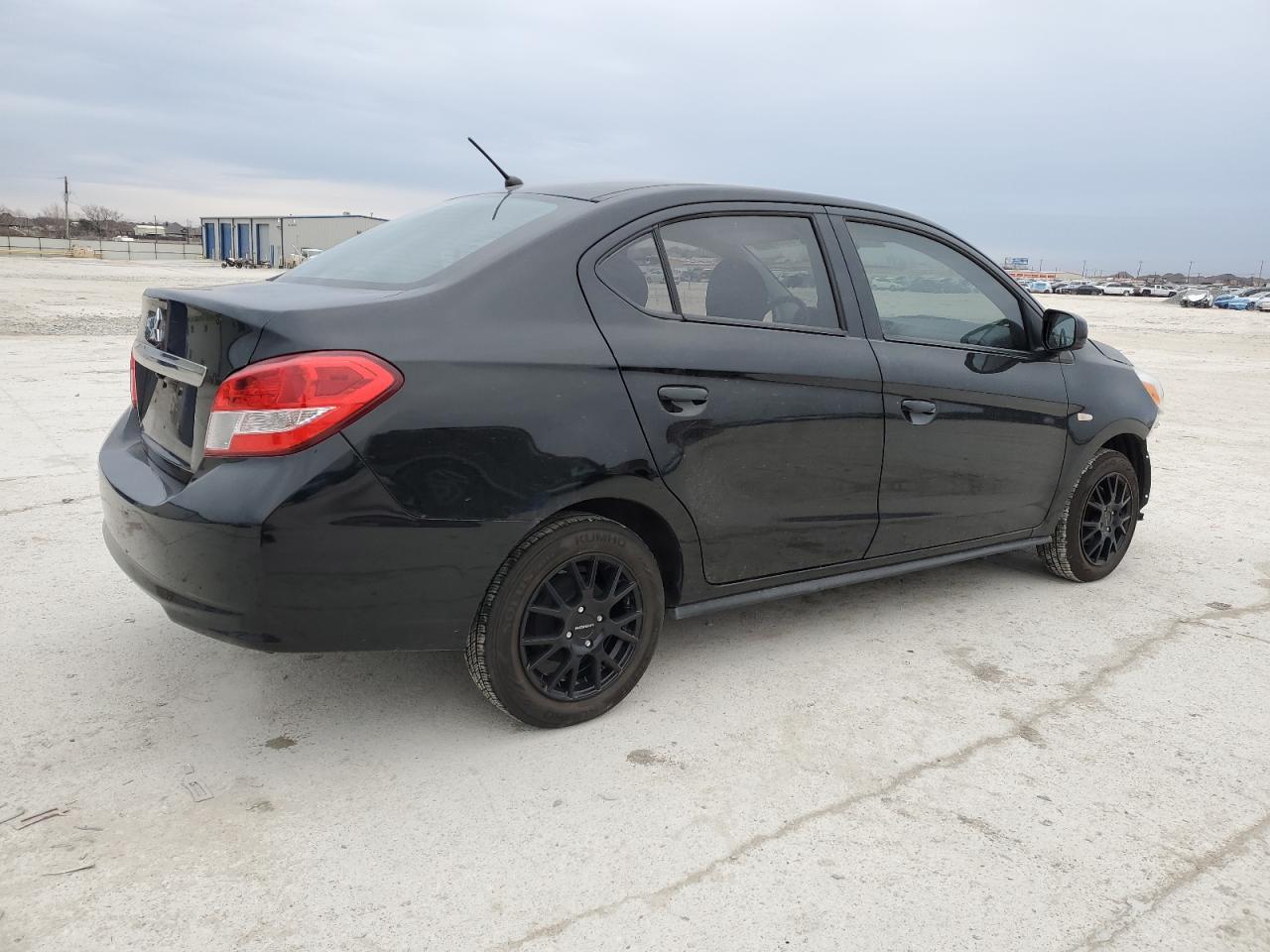 2020 MITSUBISHI MIRAGE G4 - Фото 3