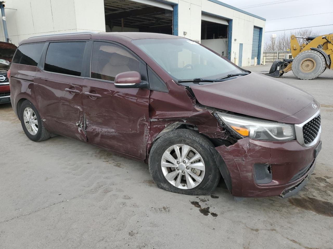 2016 KIA SEDONA LX - Image 4