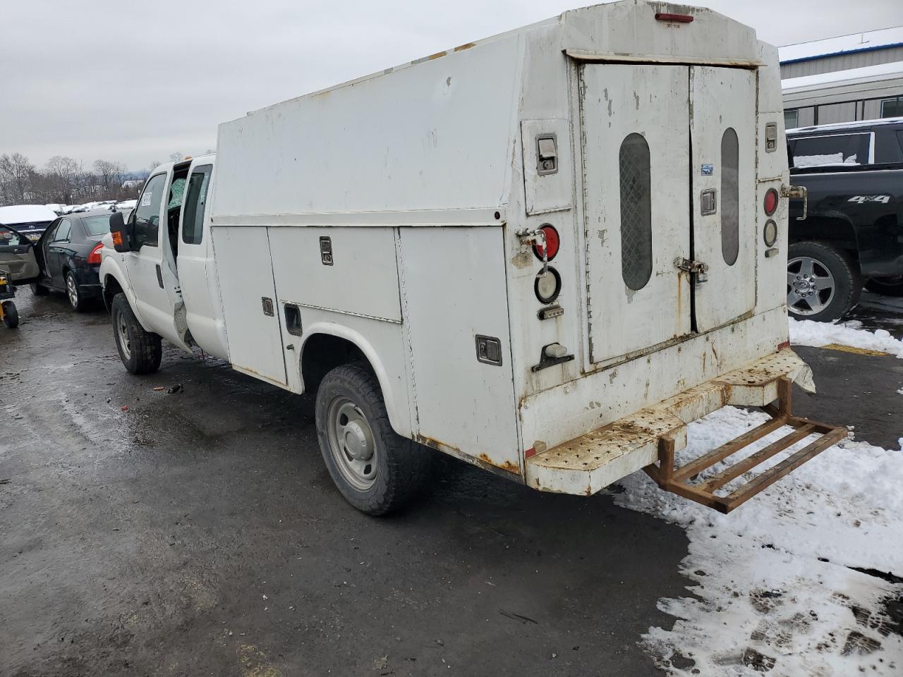 2011 FORD F350 SUPER - Фото 2