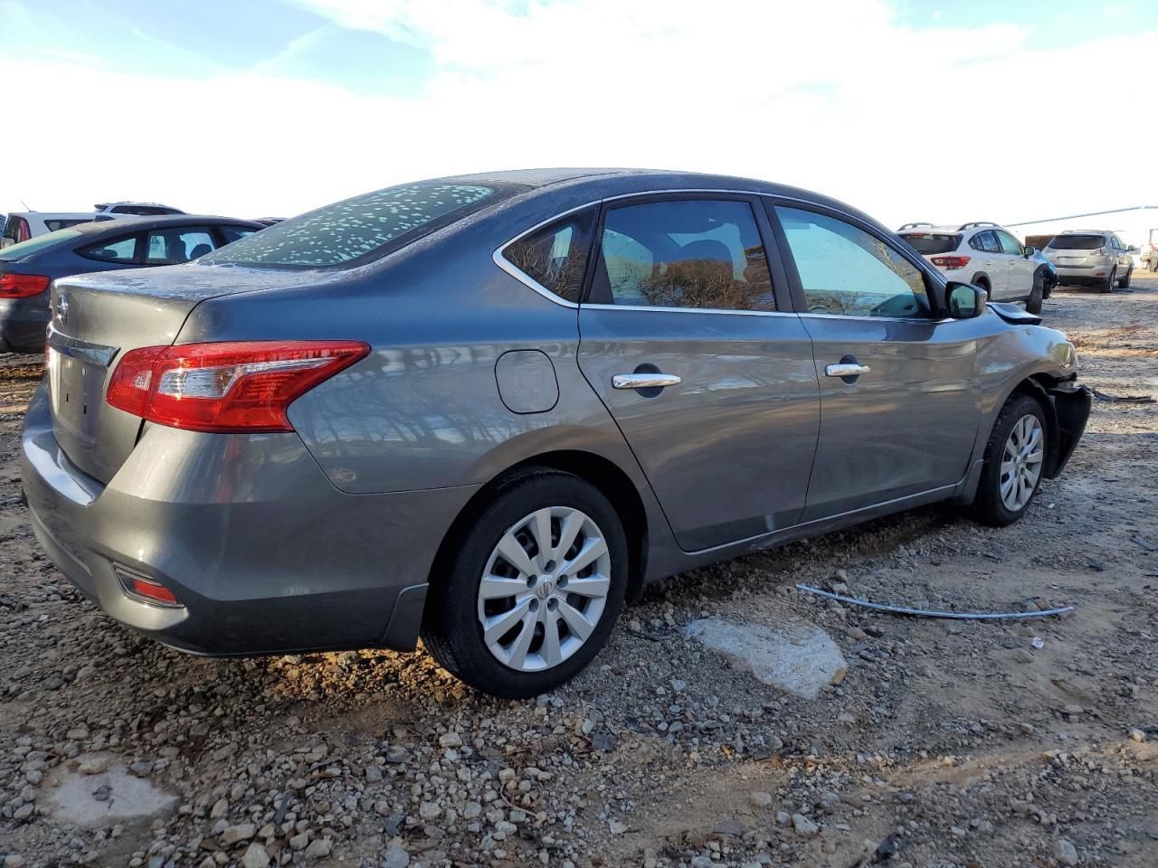 2017 NISSAN SENTRA S - Фото 3