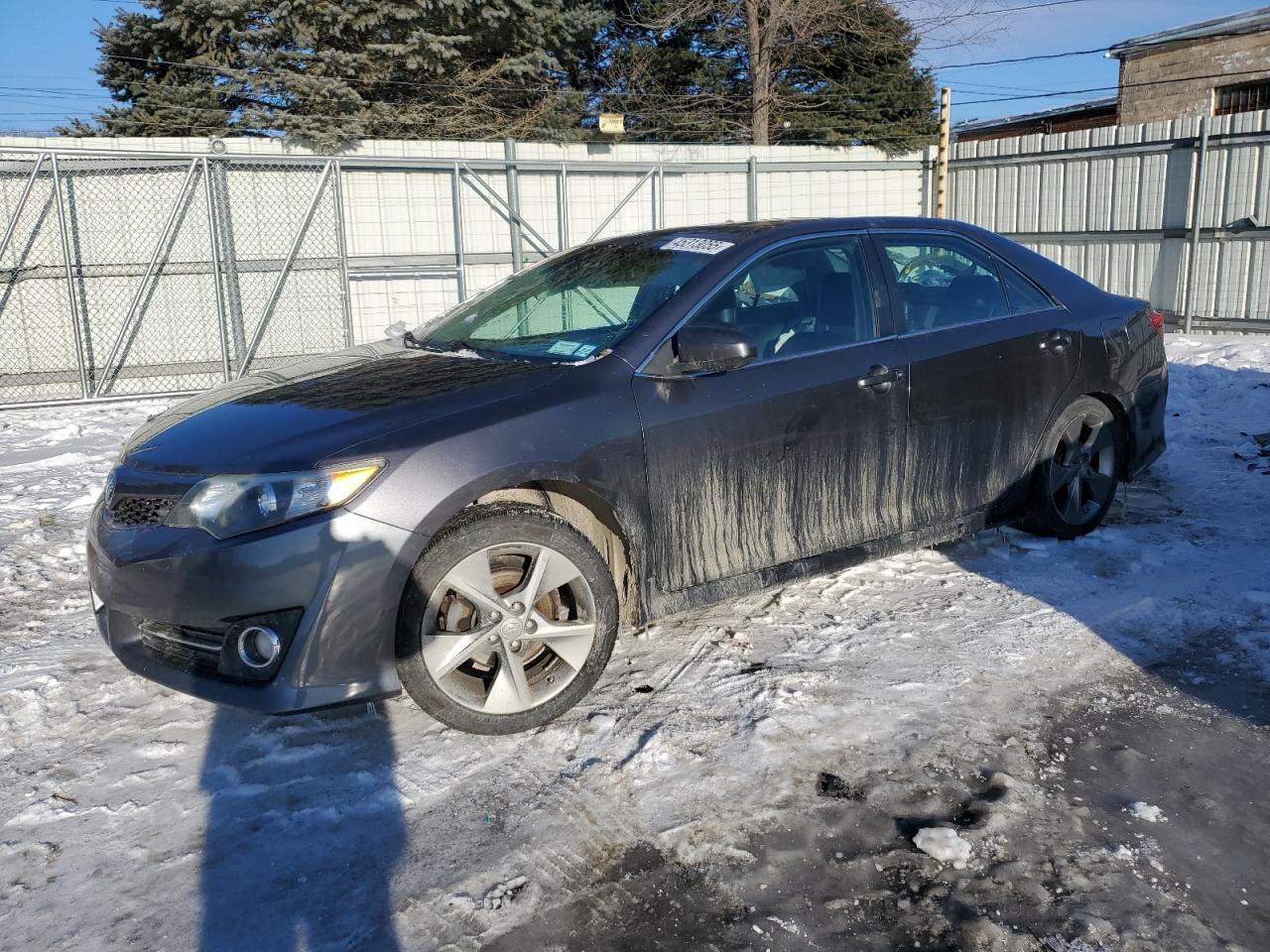 2014 TOYOTA CAMRY L