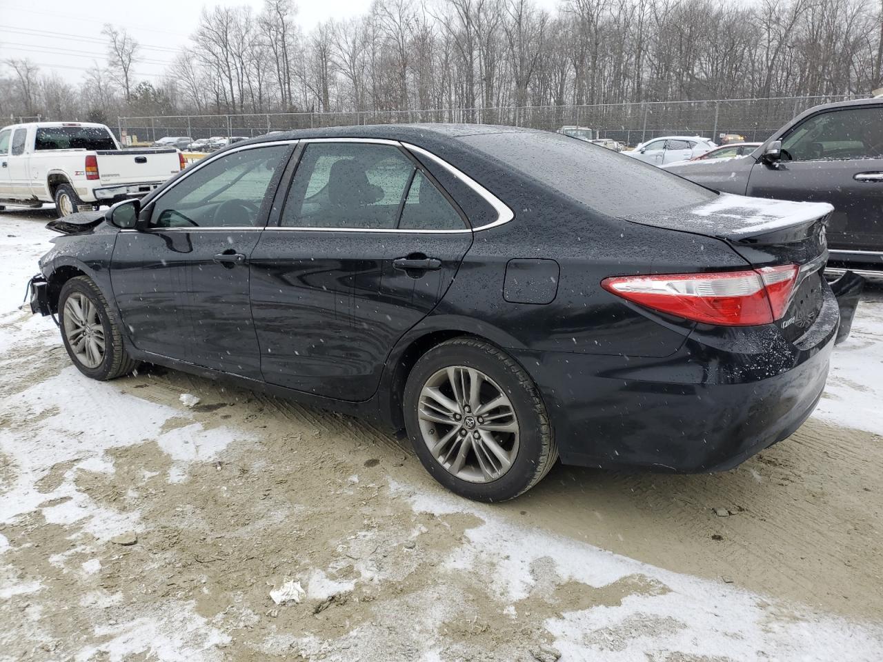 2016 TOYOTA CAMRY LE - Фото 2