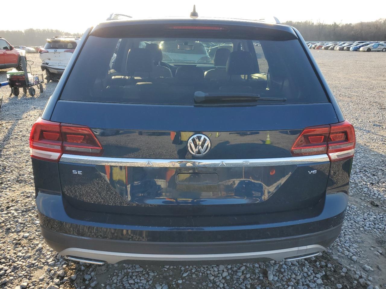 2018 VOLKSWAGEN ATLAS SE - Image 6