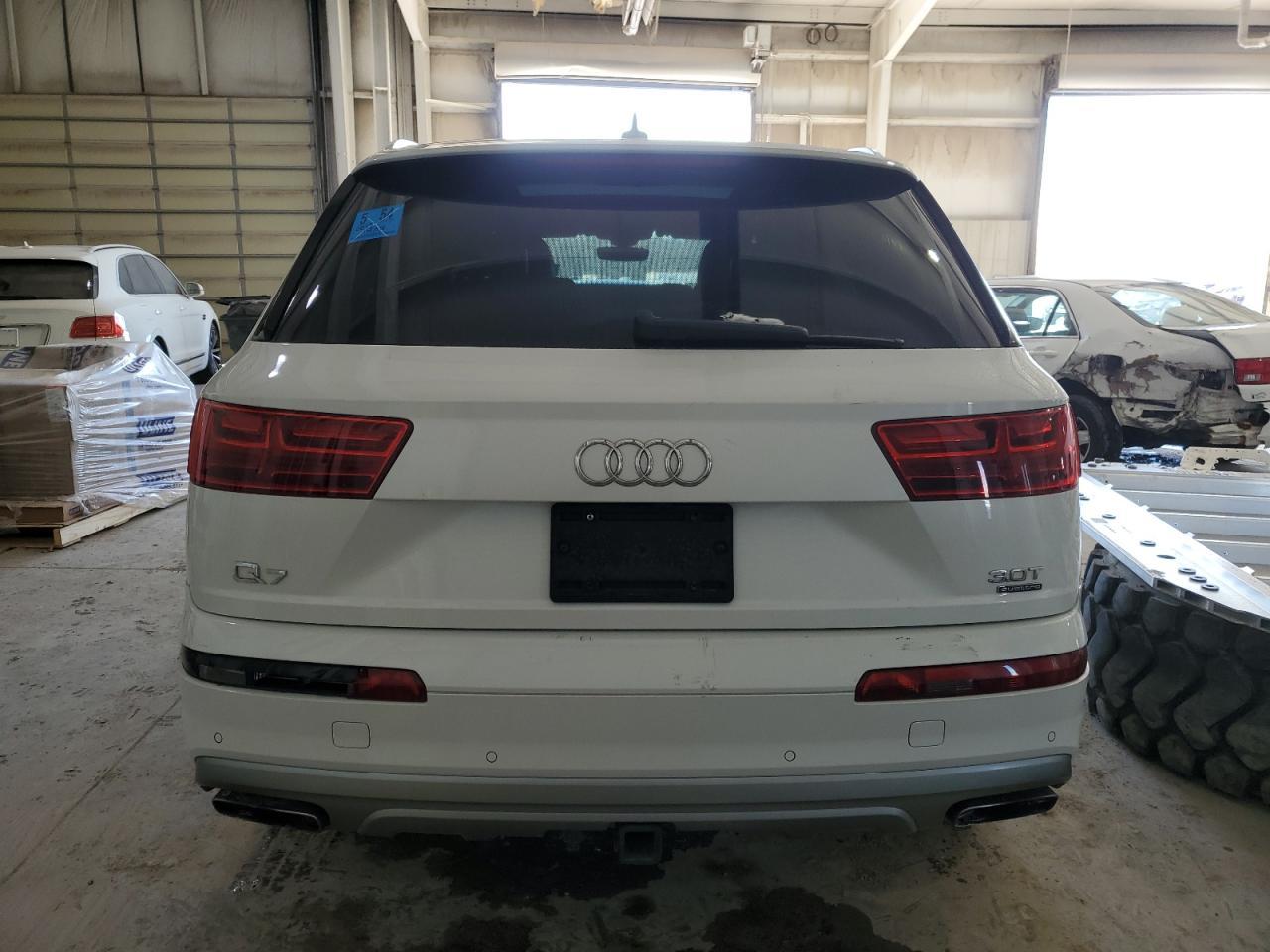2017 AUDI Q7 PRESTIG - Image 6