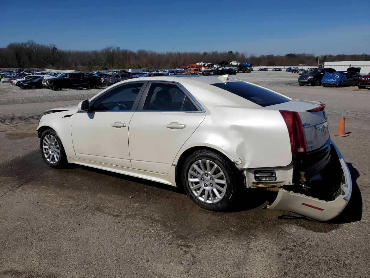 2011 CADILLAC CTS LUXURY - Image 2
