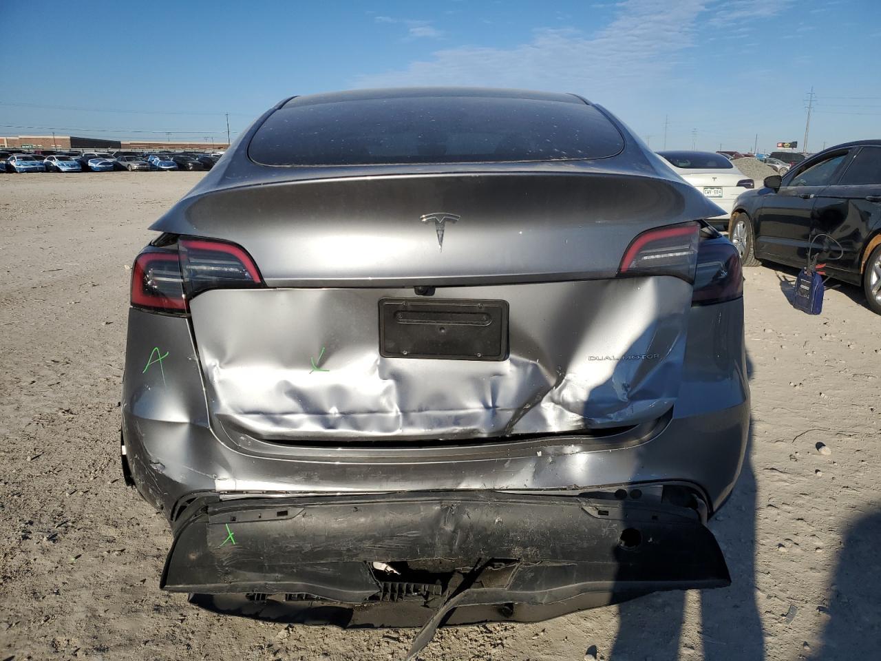 2024 TESLA MODEL Y - Фото 6
