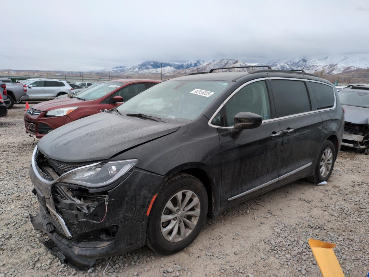2017 CHRYSLER PACIFICA T