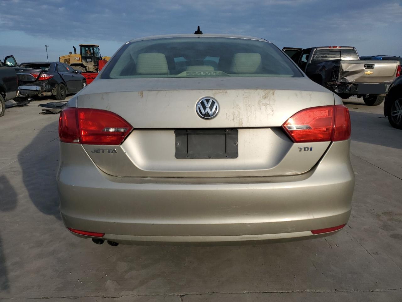 2013 VOLKSWAGEN JETTA TDI - Фото 6