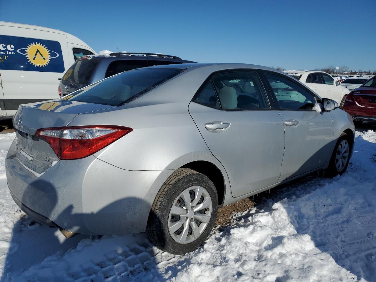 2016 TOYOTA COROLLA L - Фото 3