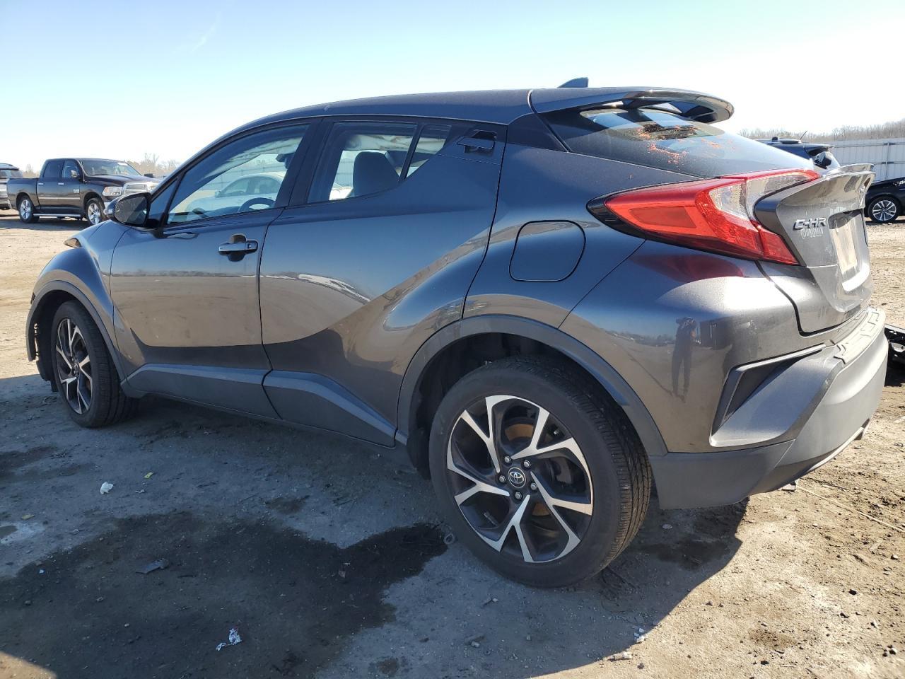 2018 TOYOTA C-HR XLE - Image 2