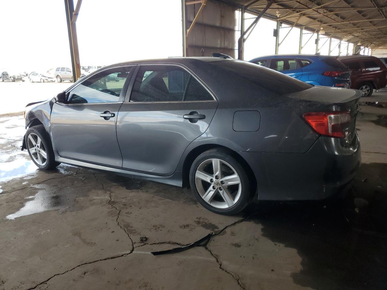 2013 TOYOTA CAMRY L - Фото 2