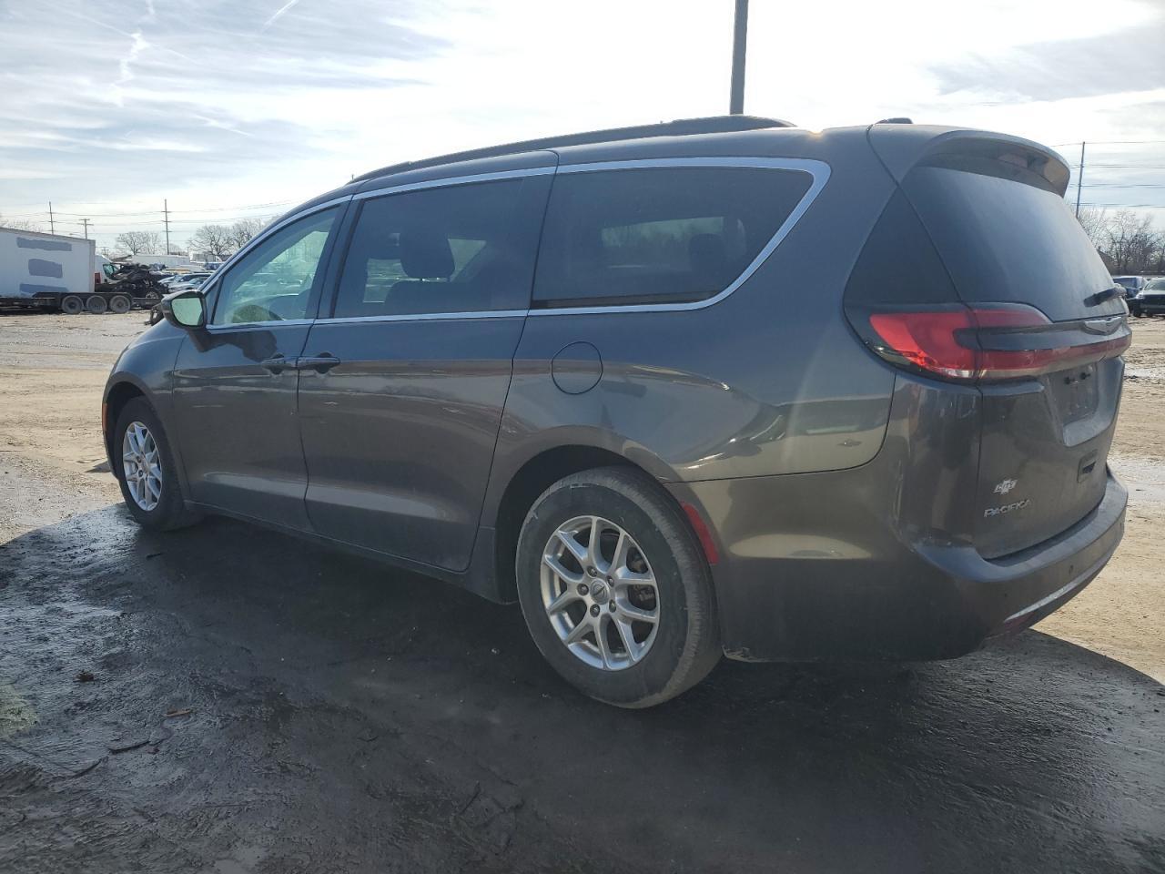 2022 CHRYSLER PACIFICA T - Image 2