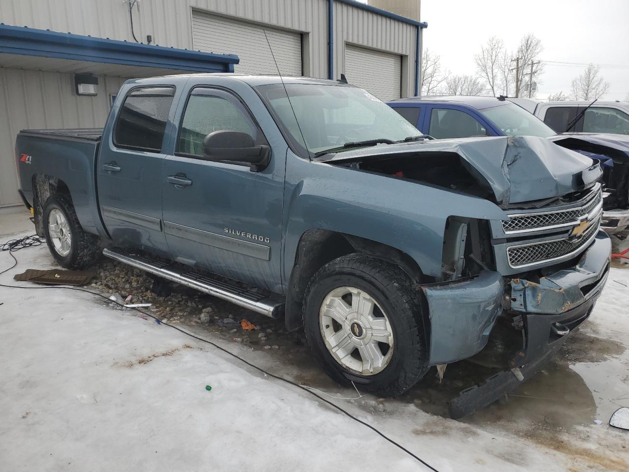 2013 CHEVROLET SILVERADO - Image 4
