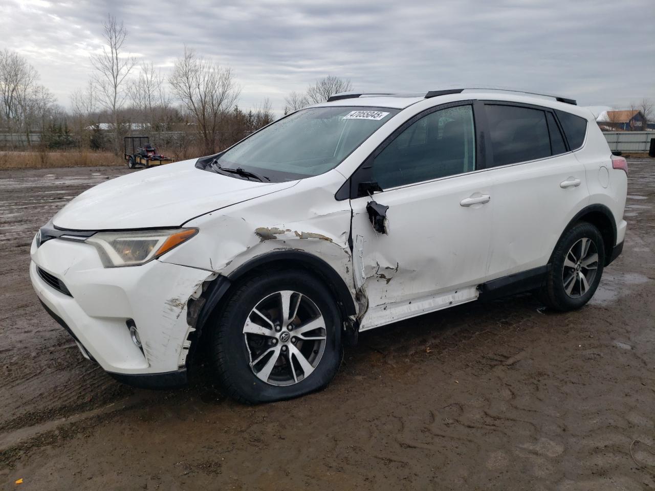 2016 TOYOTA RAV4 XLE
