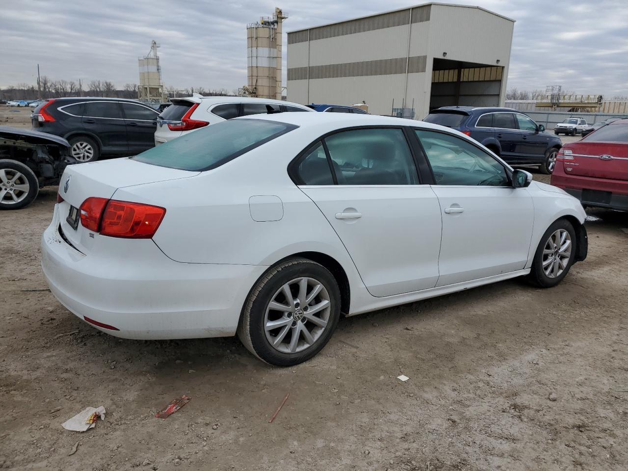 2014 VOLKSWAGEN JETTA SE - Image 3