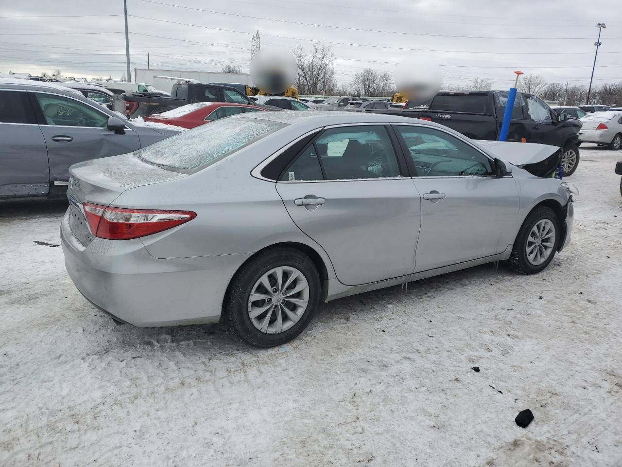 2017 TOYOTA CAMRY LE - Image 3