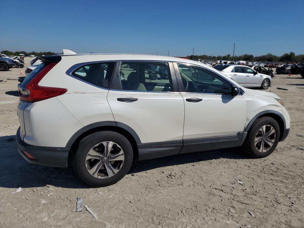 2017 HONDA CR-V LX - Фото 3