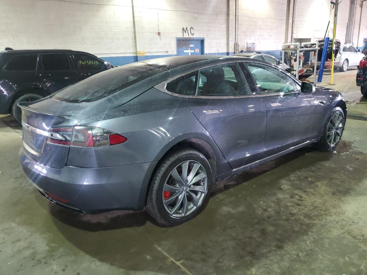 2020 TESLA MODEL S - Фото 3