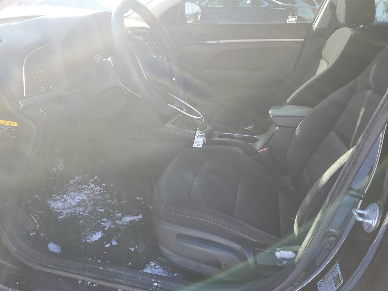 2018 HYUNDAI ELANTRA SE - Фото 7