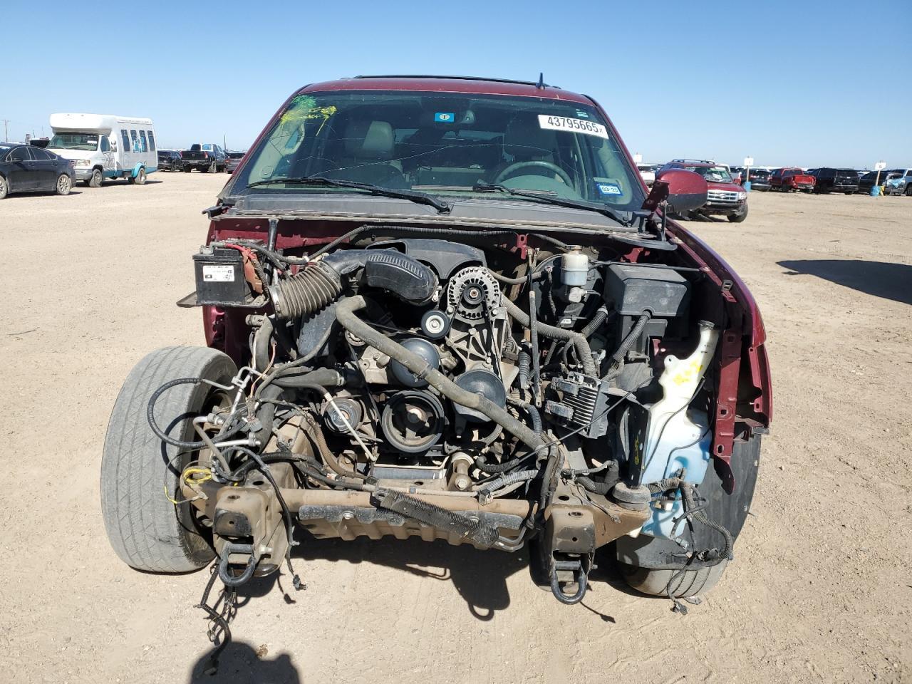 2011 CHEVROLET TAHOE K150 - Фото 5