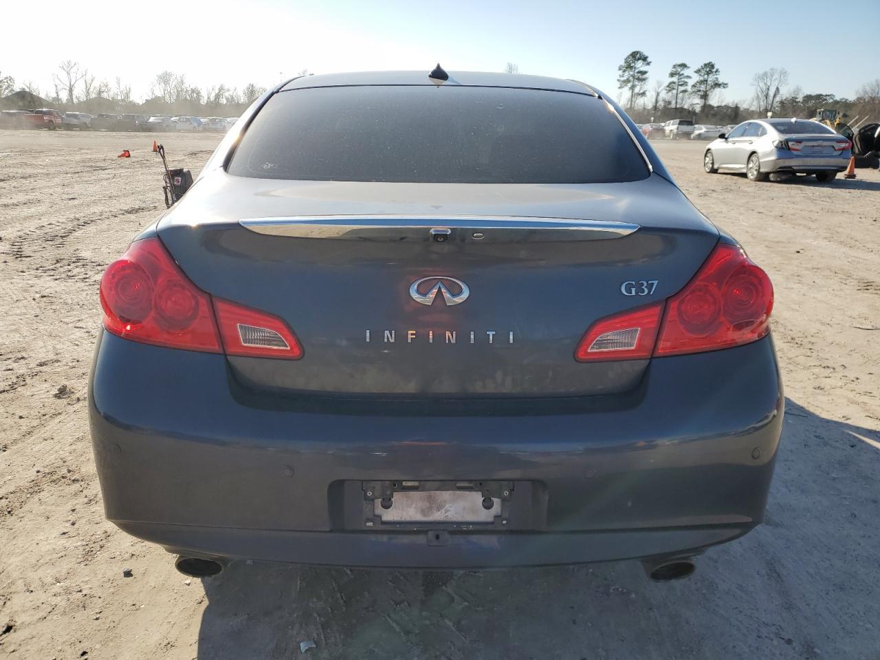 2012 INFINITI G37 BASE - Image 6