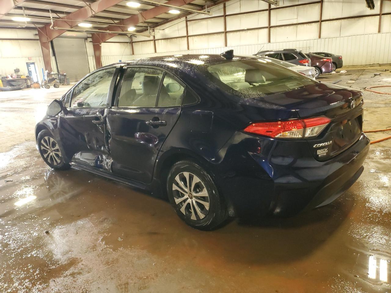 2021 TOYOTA COROLLA LE - Image 2