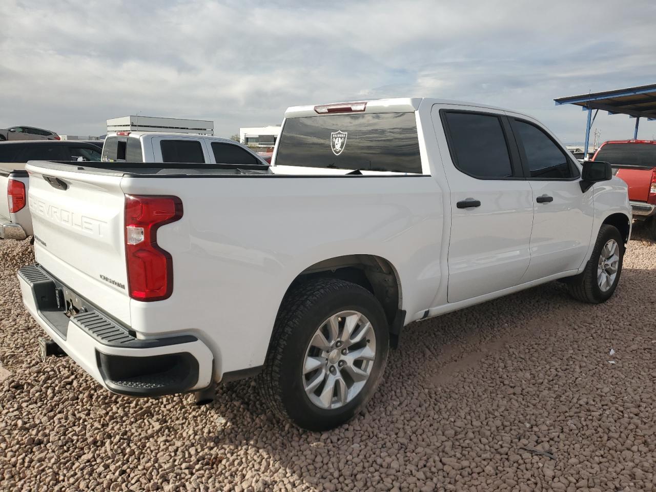 2021 CHEVROLET SILVERADO - Фото 3