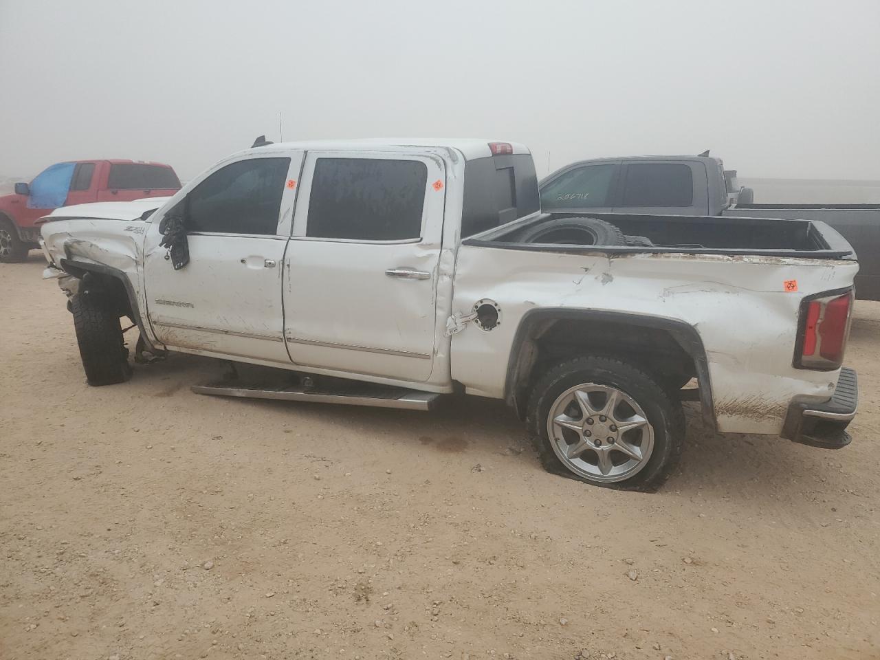 2018 GMC SIERRA K15 - Image 2
