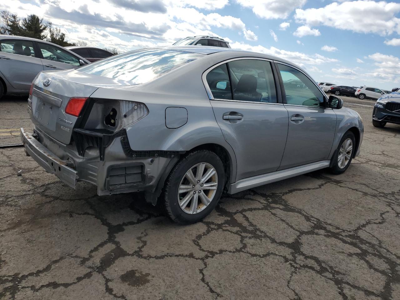 2011 SUBARU LEGACY 2.5 - Image 3