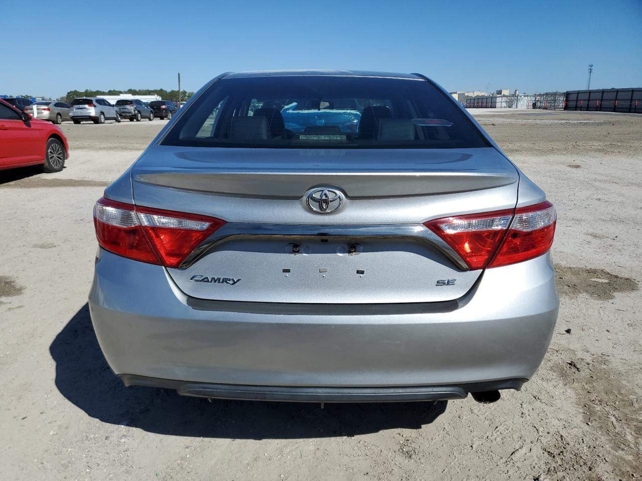 2017 TOYOTA CAMRY LE - Image 6
