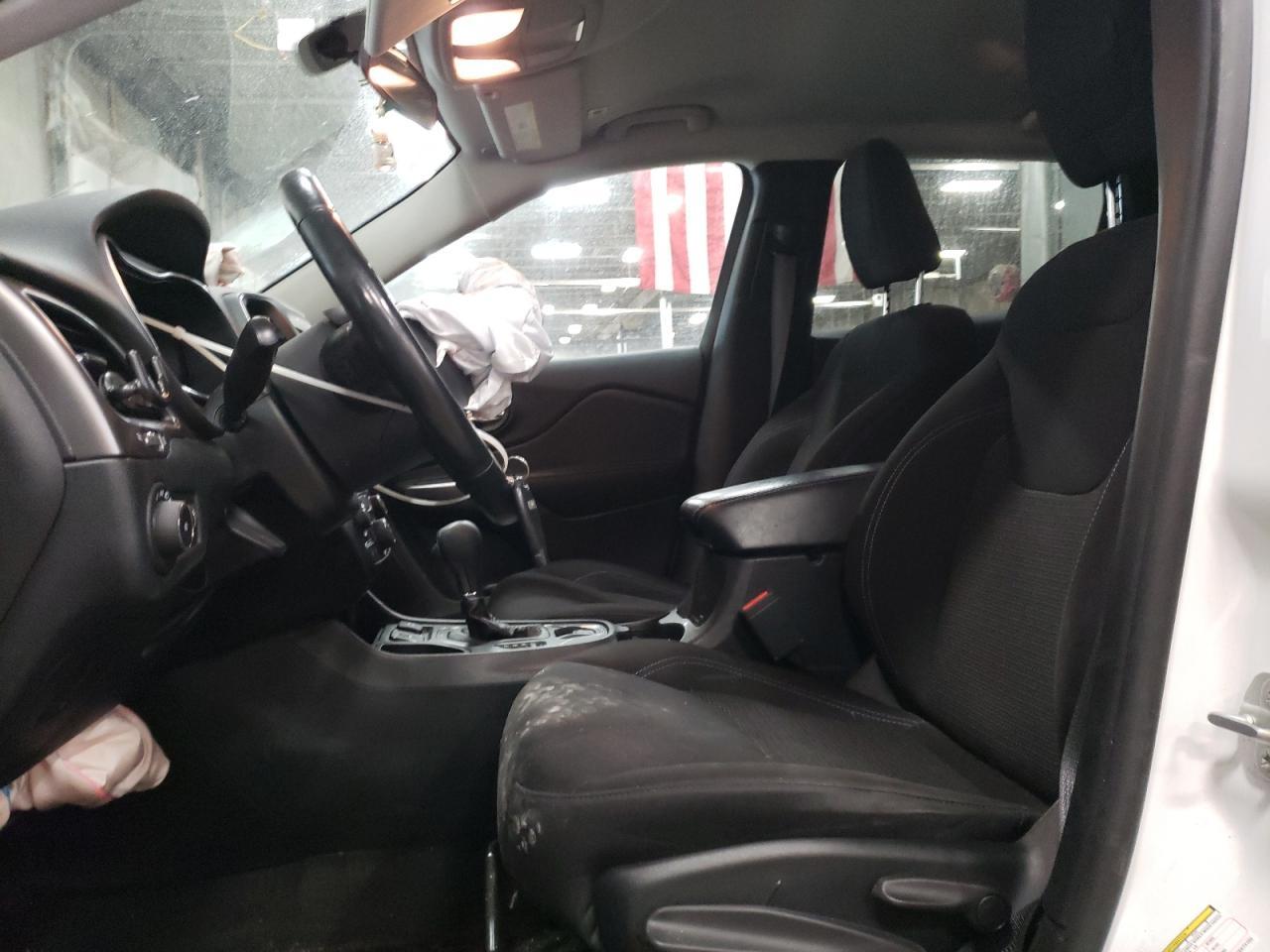 2019 JEEP CHEROKEE L - Image 7