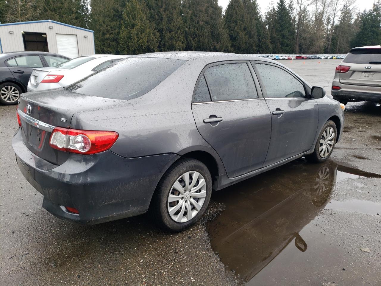2013 TOYOTA COROLLA BA - Фото 3