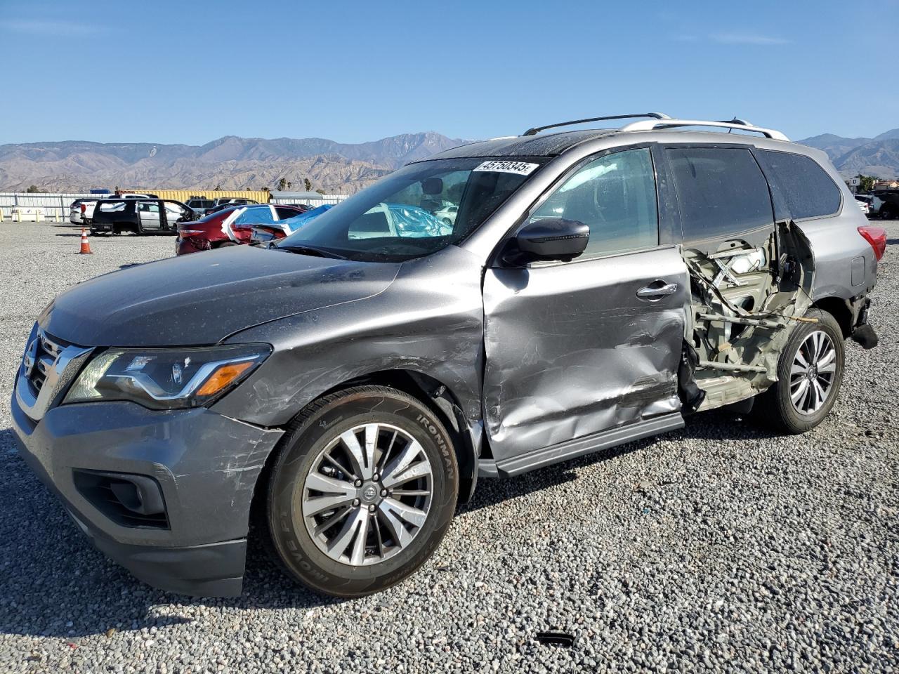 2017 NISSAN PATHFINDER