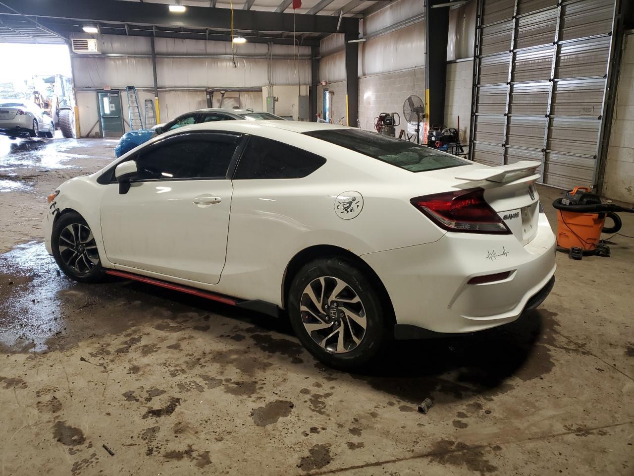 2015 HONDA CIVIC LX - Фото 2