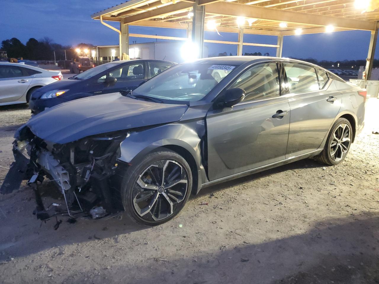 2024 NISSAN ALTIMA SR